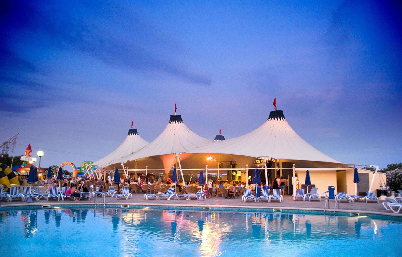 Globales Aparthotel Bouganvilla Sa Coma  Buitenkant foto