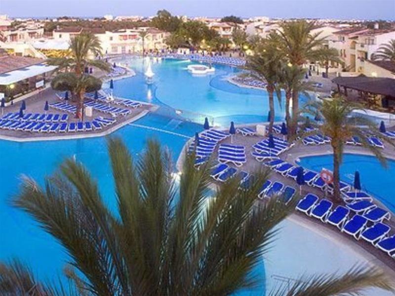 Globales Aparthotel Bouganvilla Sa Coma  Buitenkant foto