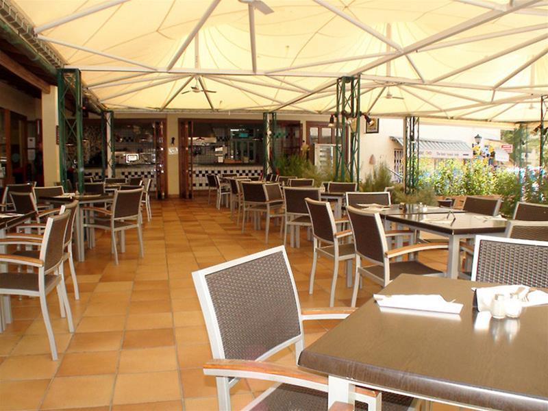 Globales Aparthotel Bouganvilla Sa Coma  Buitenkant foto