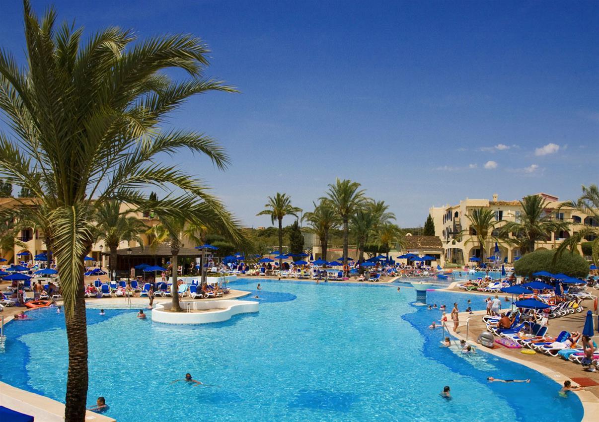 Globales Aparthotel Bouganvilla Sa Coma  Buitenkant foto